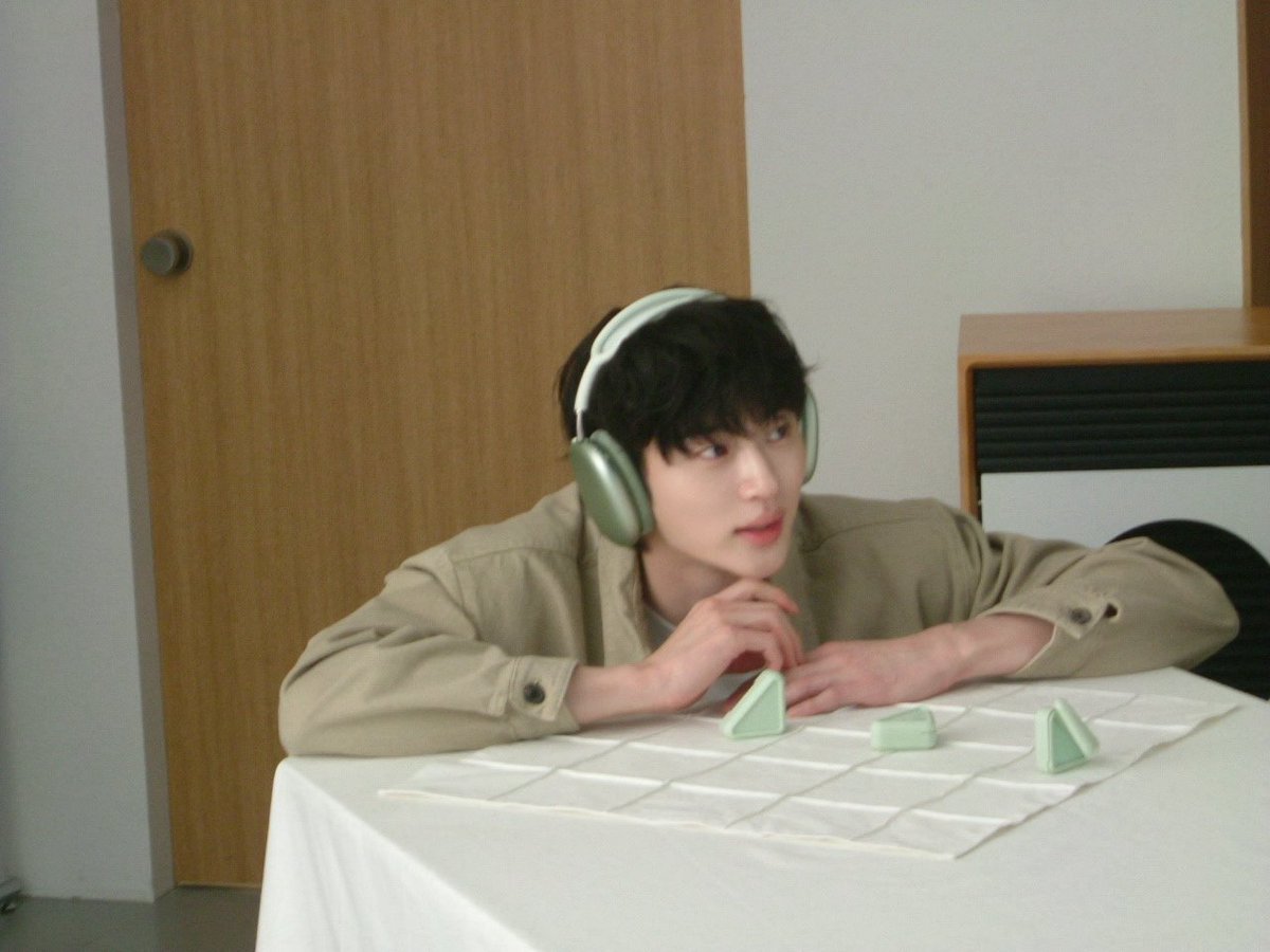 wooseok_media's tweet photo. 261004
#ByeonWooSeok #변우석 #ビョンウソク https://t.co/1VWj74kxVL