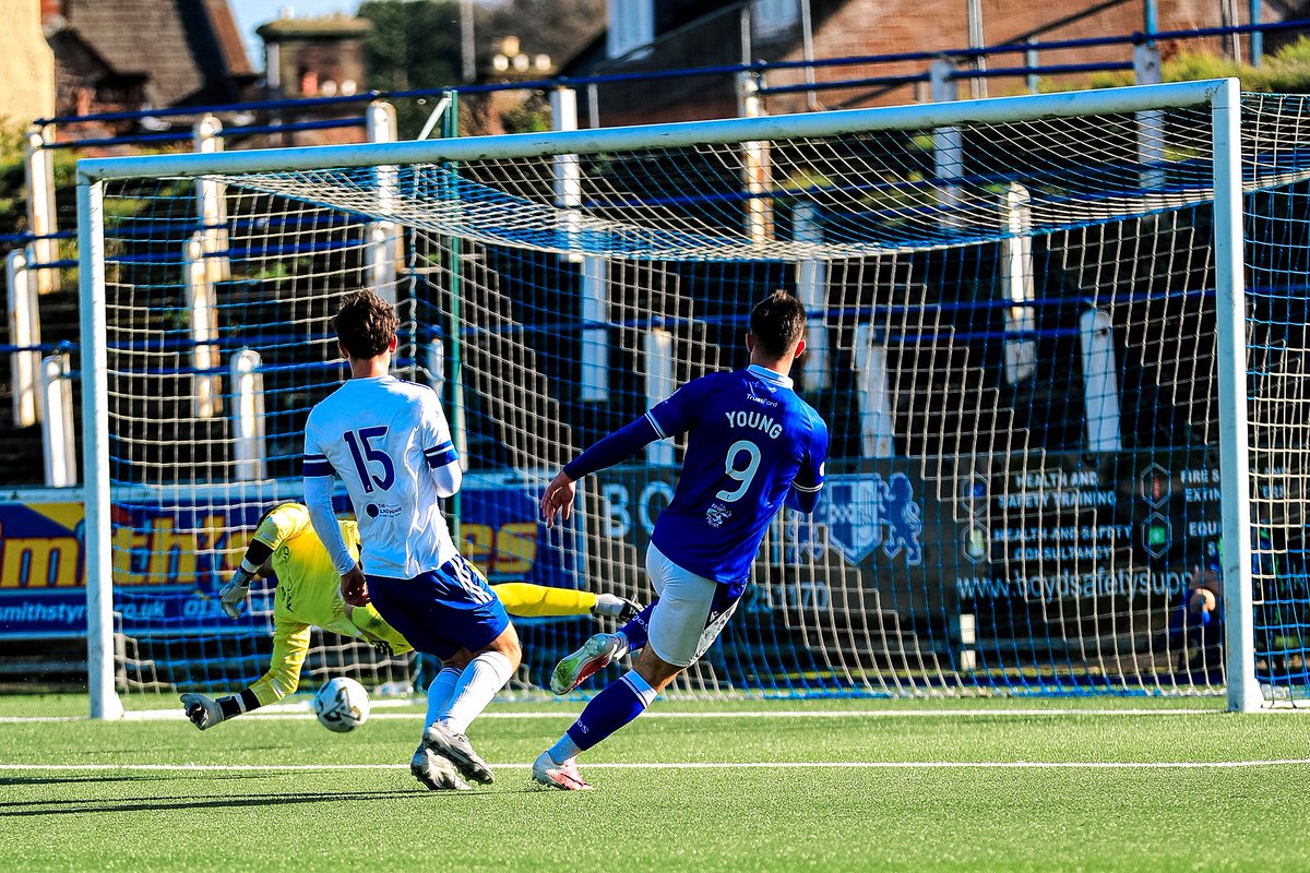 OfficialQosFC's tweet photo. Young fires home his first of the afternoon 🙌

#QOSCVR | #TheDoonhamers https://t.co/jZgIe7kZLd