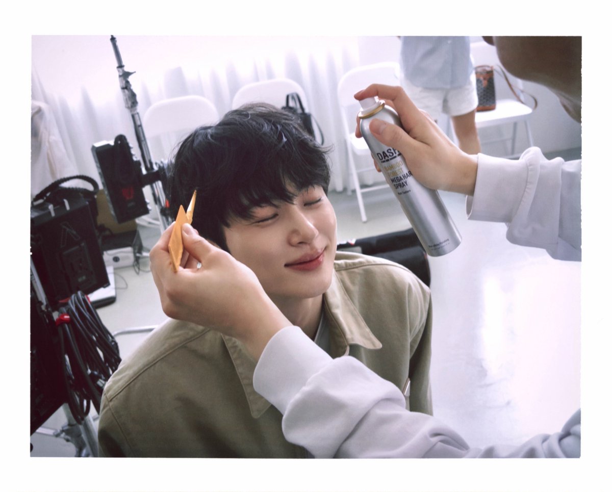 wooseok_media's tweet photo. 261004
#ByeonWooSeok #변우석 #ビョンウソク https://t.co/tqj8zzFEqt