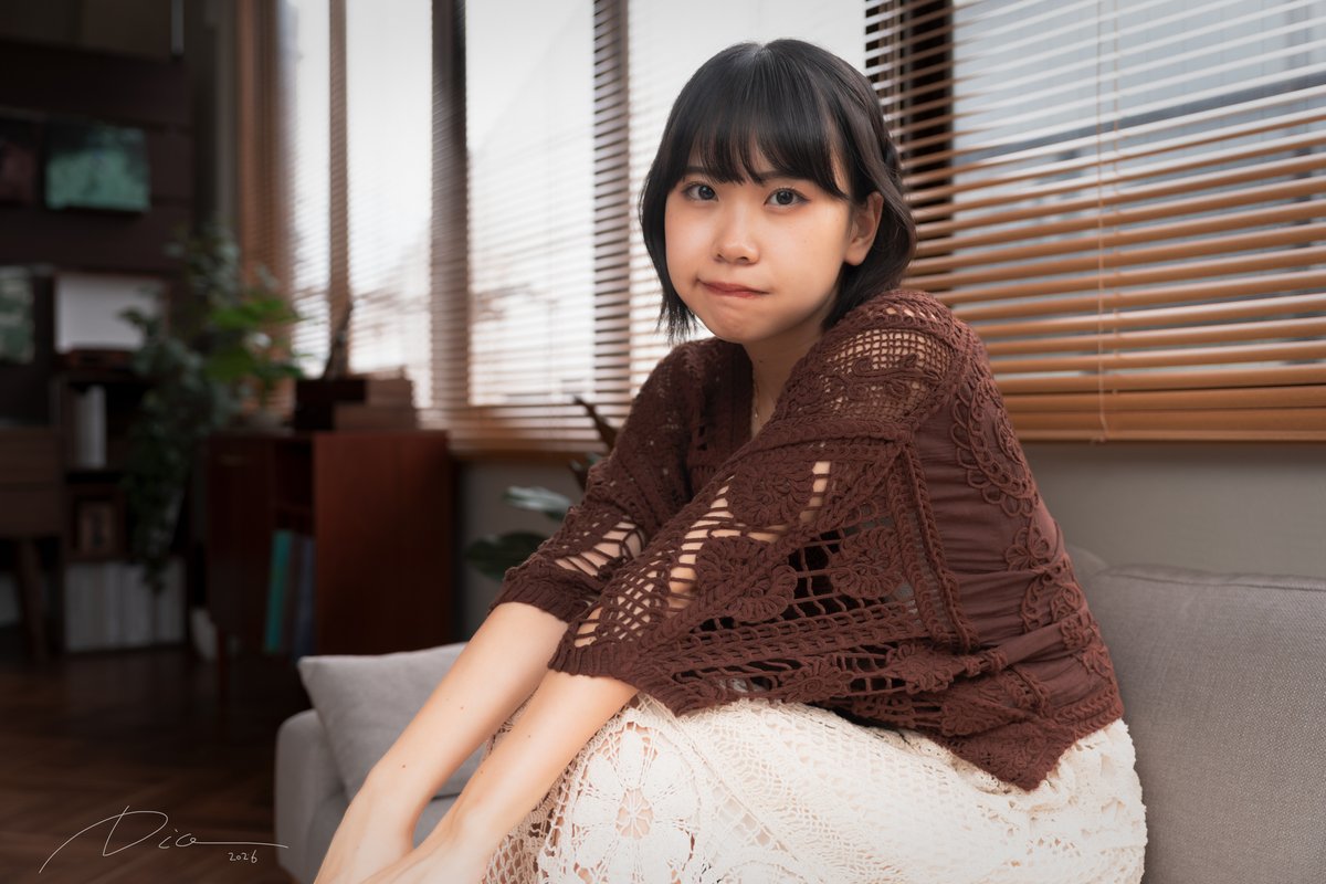 Yssiki's tweet photo. suiiさん @10ne_suii もいっちょ。suiiさんの衣装もスタジオの雰囲気にぴったりで、リラックスした撮影をすることができました。ありがとうございます！ https://t.co/Y6xNv3kZtQ
