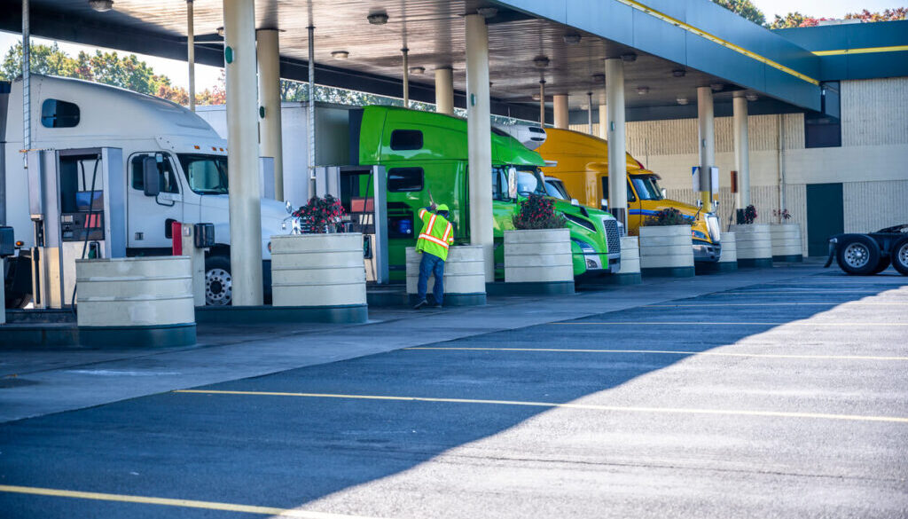 TopMarkFunding's tweet photo. FMCSA Issues HOS + TXDOT Project to Add... - https://t.co/NAGZSO1jVZ https://t.co/5zJF1yQbSW