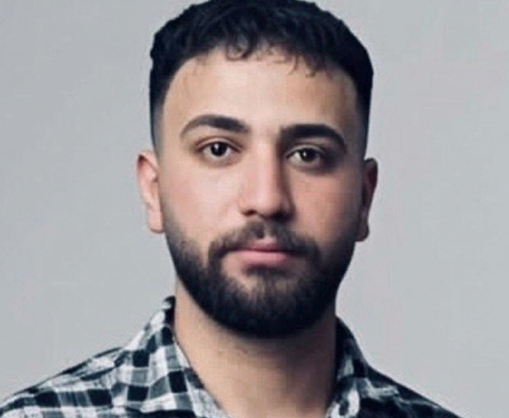 Realneo101's tweet photo. 🔴 This man might not see tomorrow.

The Islamic regime is preparing to execute Alireza Sepahi, an Iranian protester sentenced to death for taking part in the January protests.

His family has been called in for a final meeting with him.

He could be hanged at any moment. Be his voice.