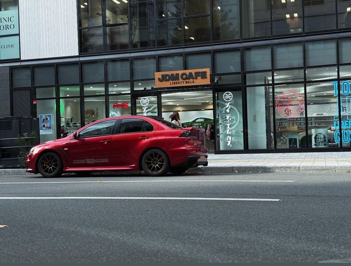 sakurai21108's tweet photo. ここで写真撮ってみたかった
複数台でもとってみたい
#JDMcafe
#JDM
#LancerEvolution
#EVO
#ランエボ
#エボ
#エボテン
#ランサーエボリューション
#sapporo https://t.co/yk3GvLlYPS