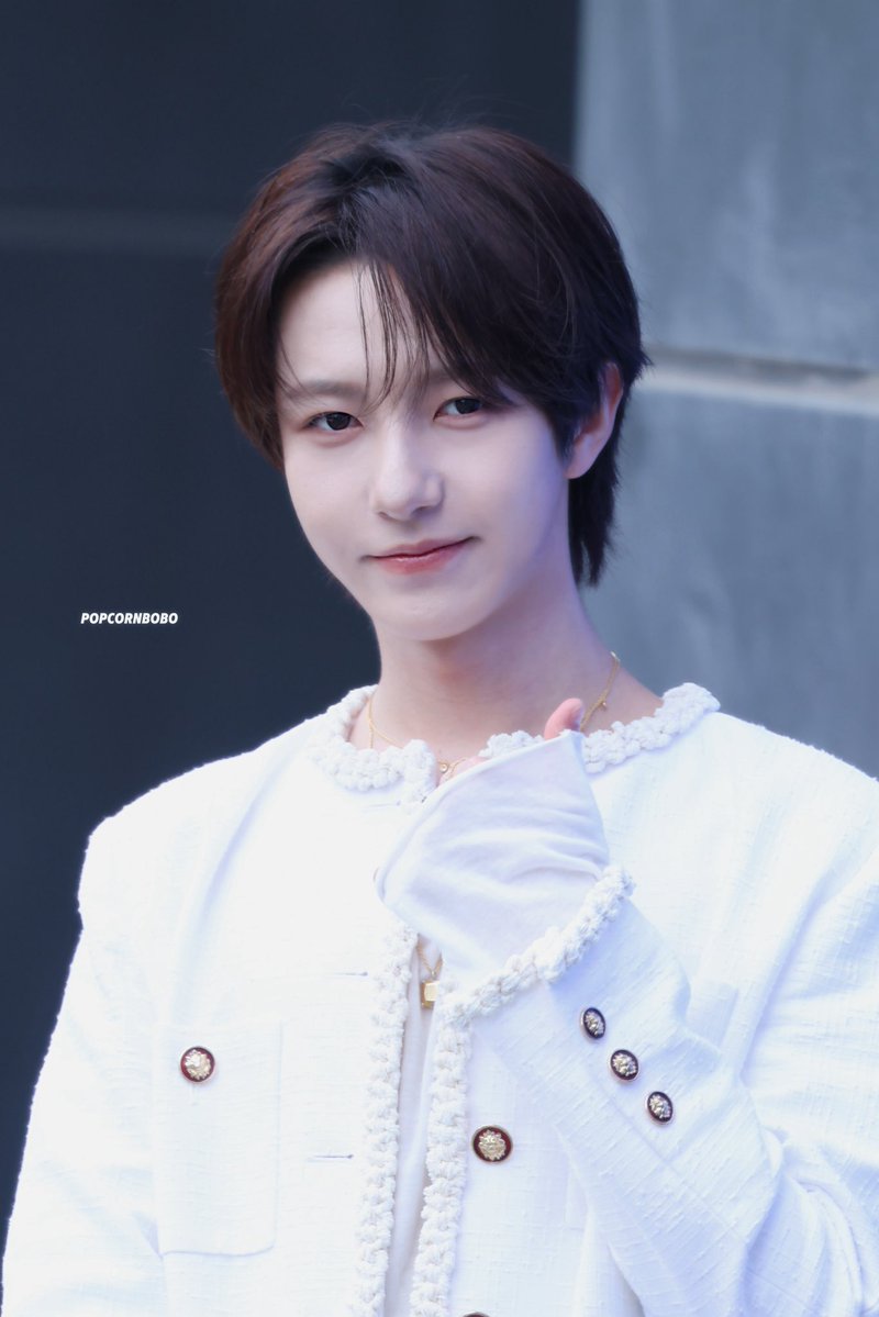 POPCORNBOBO323's tweet photo. 261002 #RENJUN #런쥔 

💗🏹 https://t.co/7DcbQpAsKB
