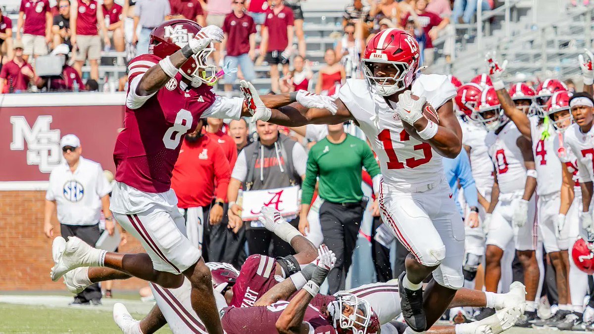 JoeGaither6's tweet photo. We’ve got an amazing photographer at @BamaCentral  in @MunzPhotos - she captured the heart of EJ Crowell’s angry run.

Check out BamaCentral for more https://t.co/uwtjzHeQN0