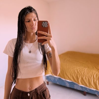 MacaBartusiak's tweet photo. #NuevaFotoDePerfil https://t.co/rGw1CxCk2J