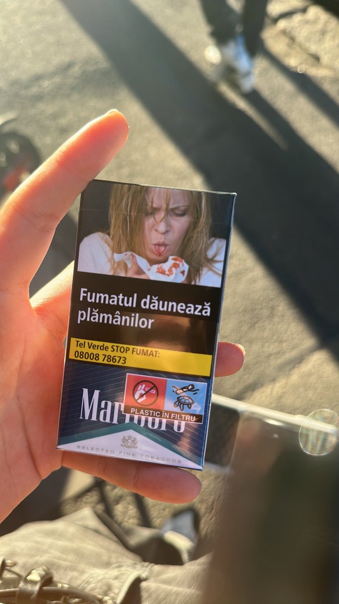 ihmsfhahah's tweet photo. new pac of cigs LETS GO https://t.co/z0PPmZ3syK