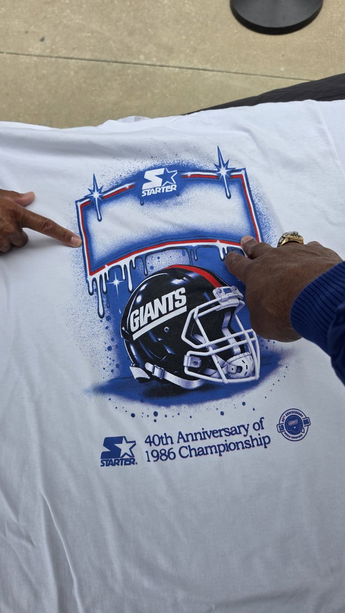 CarlBanksGIII's tweet photo. And this is my gifted to you!! *Free*  
Stop by the tailgate . https://t.co/VAbzG9Lxzl