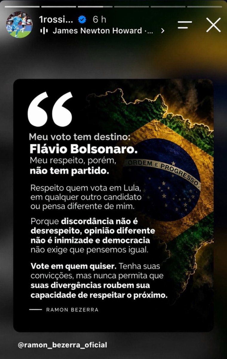 Alexmorettibr's tweet photo. Goleiro do Flamengo acaba de declarar voto em Flávio Bolsonaro https://t.co/81b8039qvK