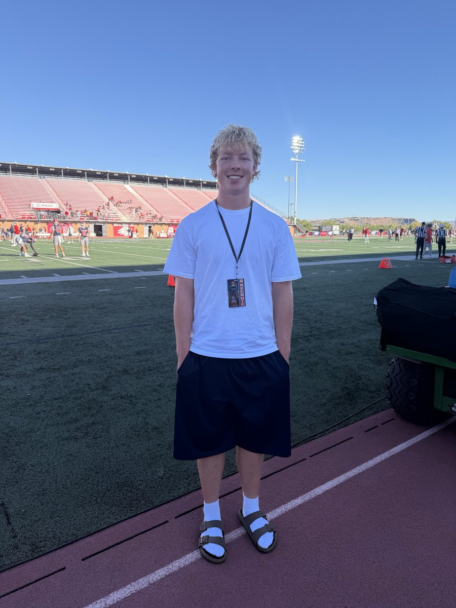 Jack_Moss42's tweet photo. Thank you @CoachClarkJ and @UtahTech_Fball for having me out for the game. The energy was amazing and I had a great experience. 

@NateTuatagaloa @Andy_Pham1 @BenMoa4 @ballersinutah @fremont_pack https://t.co/wKtnbADghV