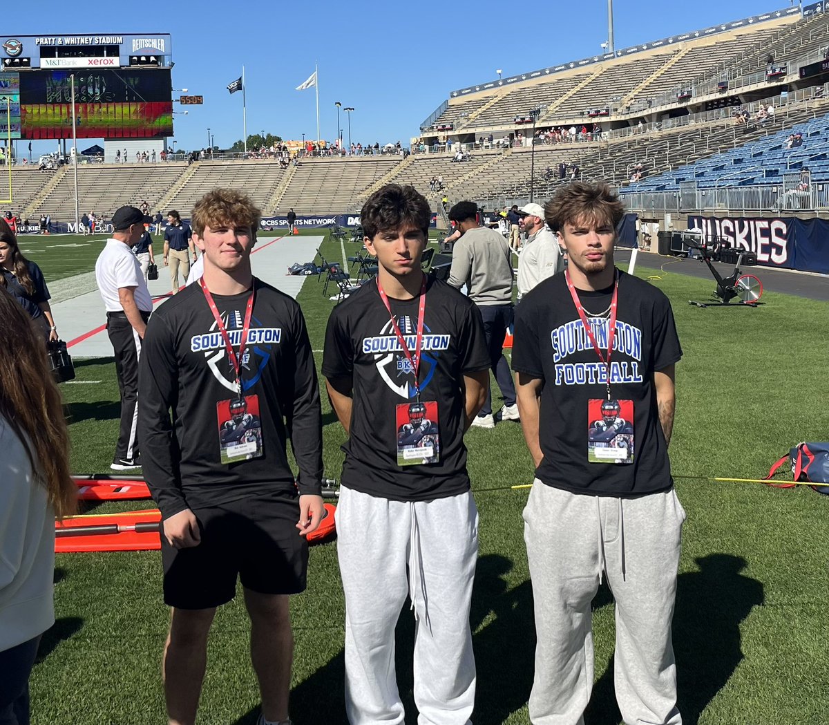 Connor21Orange's tweet photo. Thank you @CoachLeddy12 and @UConnFootball for a great game day visit. Being there with my @SHS_BKF teammates @NickAndrews0 and @WalkerMezz was special. Wish it could have been a W, but you can see that @CoachCandle is building something special. #cthsfb https://t.co/G0wI1JqESv