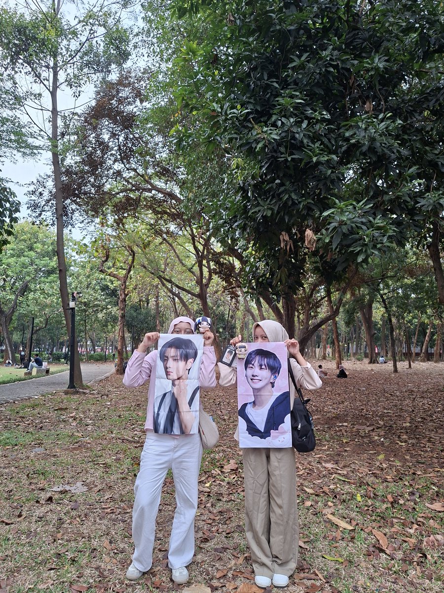 hrsaa_'s tweet photo. Thankyouu udah boleh pinjemin ehee, seruu eventnyaa, 🤭🤍 @TeamMeowzINA 

Double date lagi sama jaywon @teajeyie 🐈‍⬛🐈 https://t.co/Ek10OlVFI6
