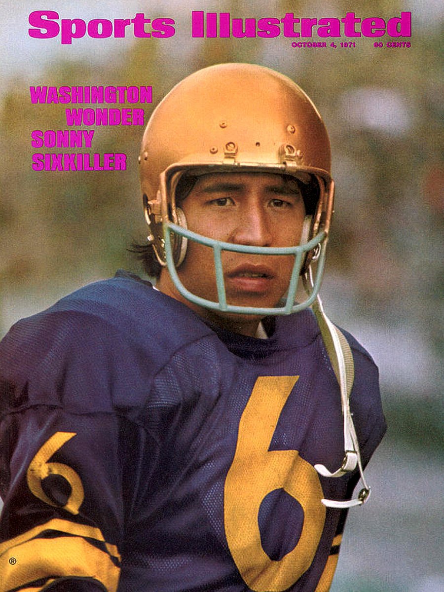 KevG163's tweet photo. October 4, 1971

Washington Huskies quarterback Sonny Sixkiller

One of the great football names and Sports Illustrated covers https://t.co/OnaMIBax0L