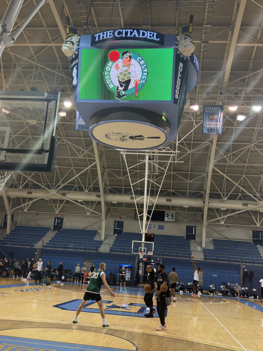 ChrisForsberg_'s tweet photo. Some sights and sounds from Day 1 of camp in Charleston …

Tatum, The Citadel, Stretch Mitch, Pritchard and Conley working together. https://t.co/H6RTCwq0u9