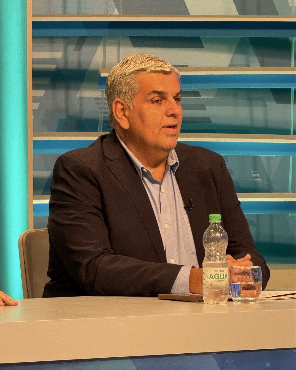Punto_Penal's tweet photo. “Tenemos que sacar de la presidencia del club a Ignacio Ruglio. Que se hayan presentado siete candidatos a presidente, muestra una clara desconformidad a su método de llevar adelante el club”

🗣️ Evaristo González en #PuntoPenalEnEl10 https://t.co/By9GOLjU2t