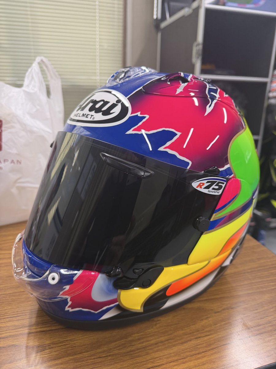masaji51238930's tweet photo. 日本GP🇯🇵
たくさんの応援ありがとうございました。
応援を肌で感じる3日間になり
私達サポート側もシーズン最後まで戦うチカラ💪を頂けました。
しかし
サプライズがサプライズ過ぎでしたね😊😊😊 https://t.co/sJ7KUNbp7e