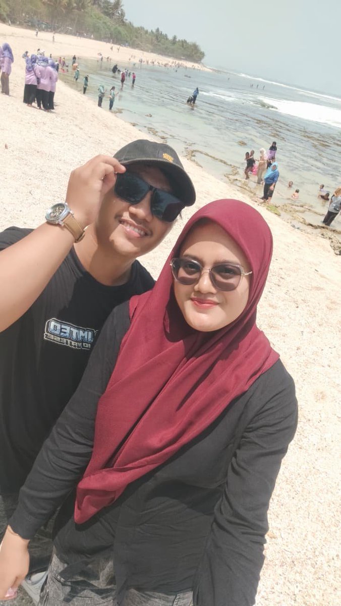 Calon_Idaman_Mu's tweet photo. 04-10-17💞04/10/26.
Alhamdulillah💙🤍 https://t.co/bu6PLBzVEN