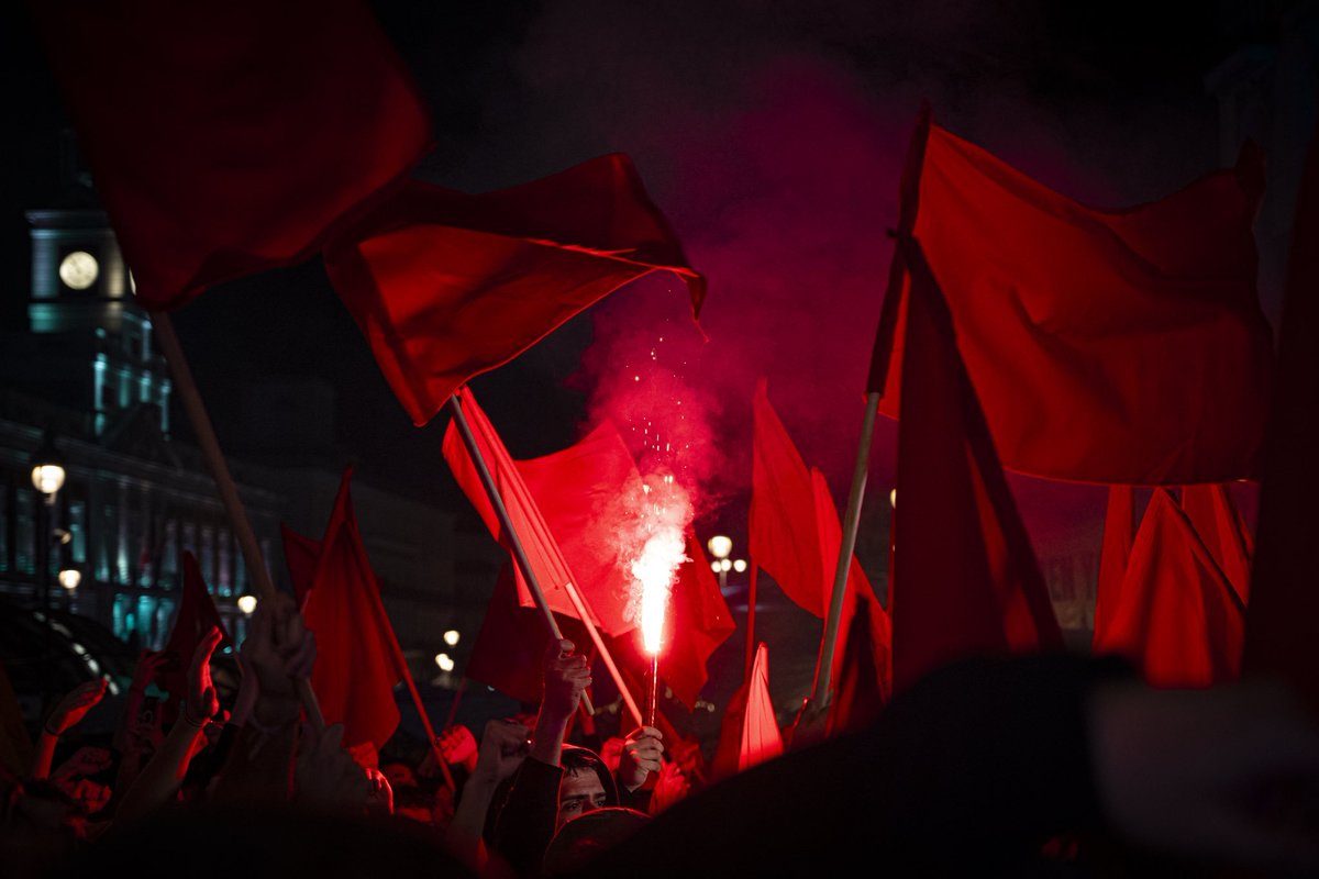 SocialistMeowl's tweet photo. ALL EYES ON THE FRENCH, SPANISH AND GERMAN PROTESTERS. https://t.co/IobZmdEVwH