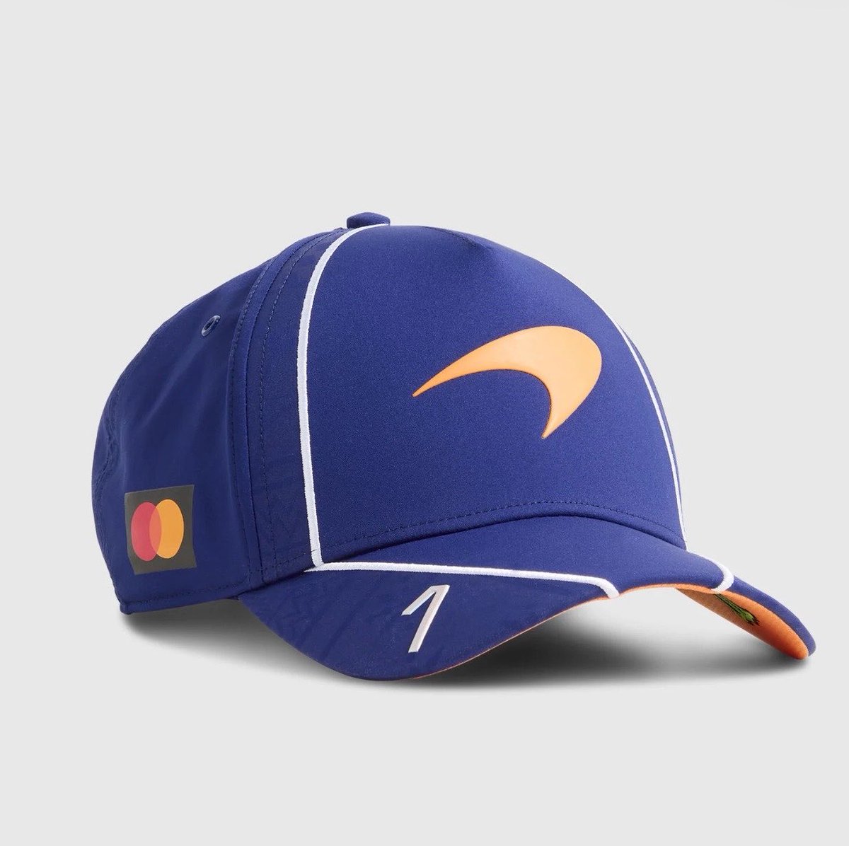 ln4norris's tweet photo. lando's special cap for singapore! https://t.co/YASX5igJKl
