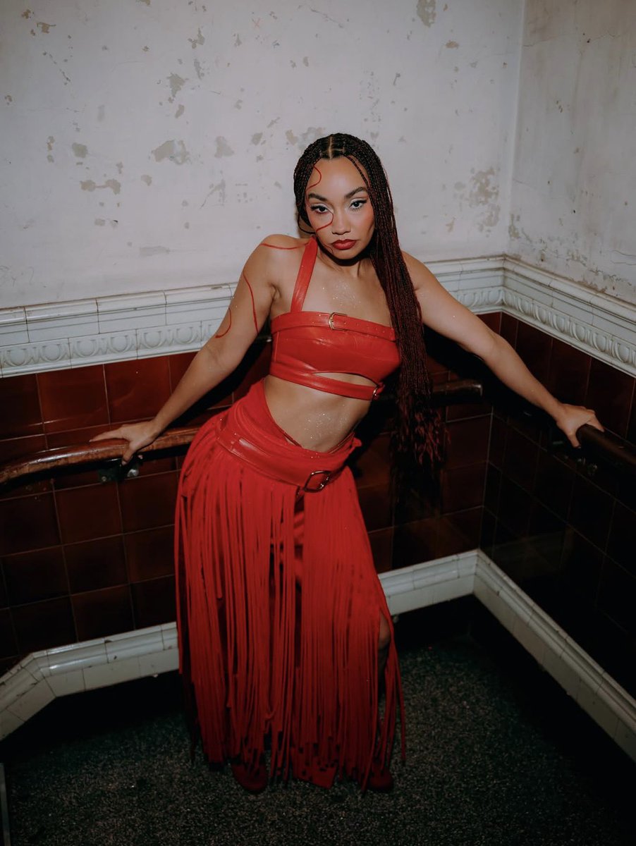 ITgirlJADE44's tweet photo. HAPPY BIRTHDAY TO THE GORGEOUS &amp; TALENTED LEIGH-ANNE 🎂♥️ https://t.co/fQ4vDZiIdz
