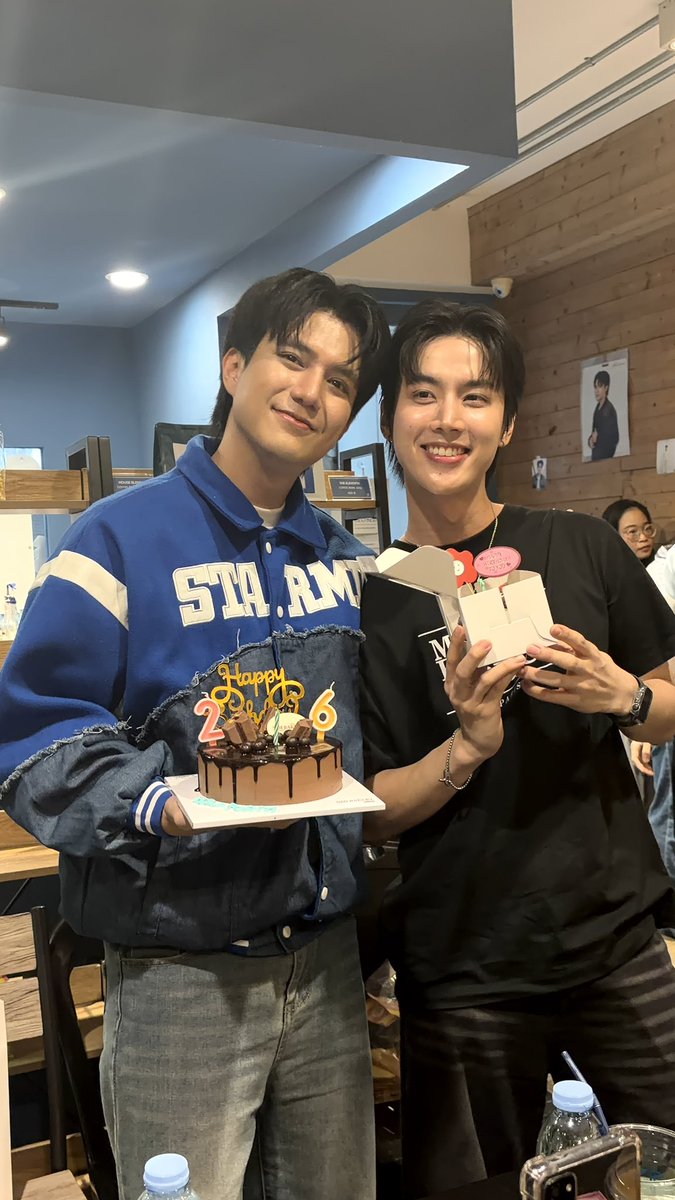 02BN1213's tweet photo. ฉันมีความสุขมากที่ได้มีส่วนร่วมในกิจกรรมนี้และได้สร้างความทรงจำที่แสนวิเศษมากมาย! ขอบคุณทีมงานทุกคนที่จัดกิจกรรมนี้!💕
@forthpcsp @fforth_family
#26thBrightestForth
#fforthpcsp https://t.co/1sTv5fF46C