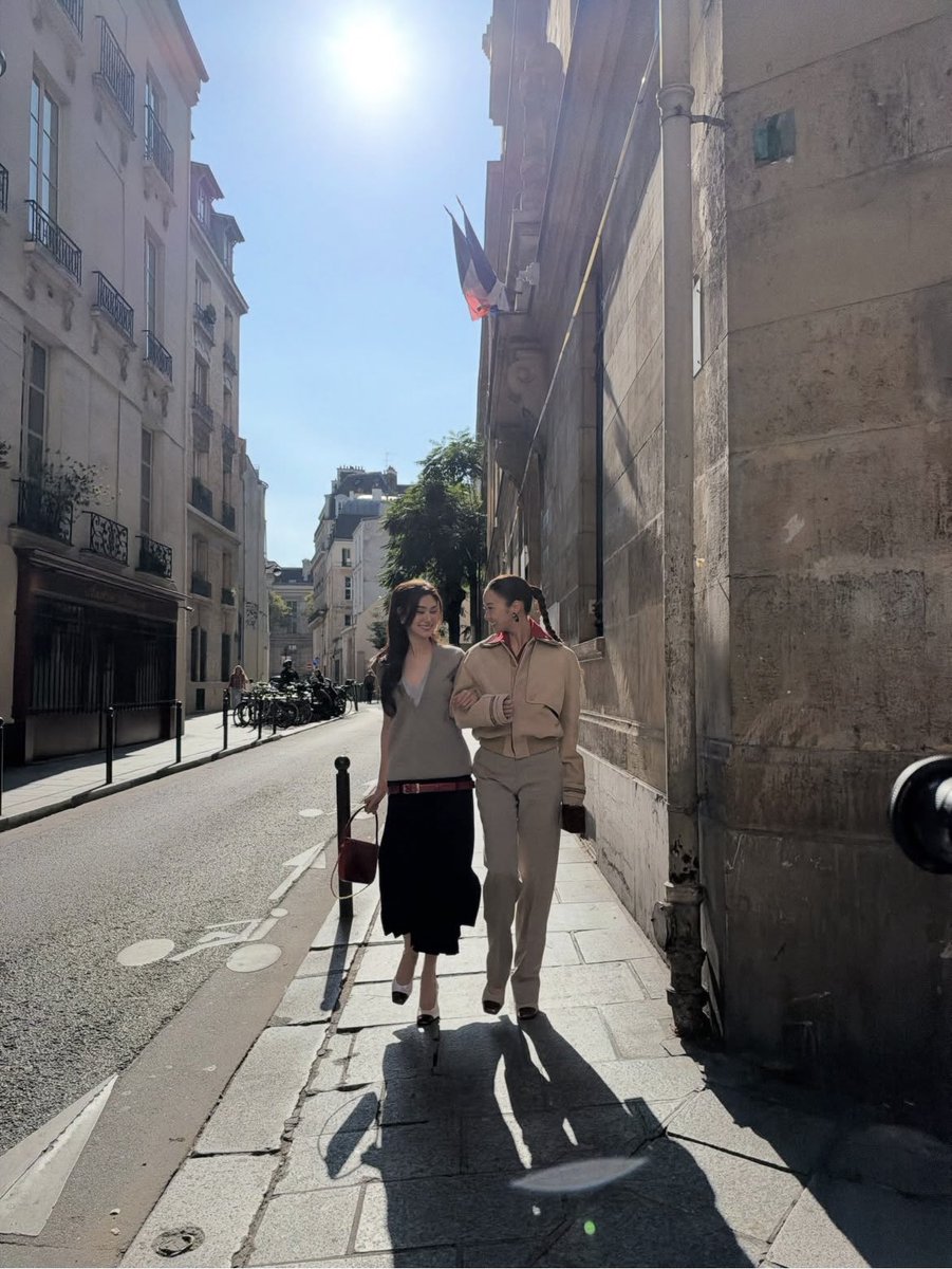 CEELMMKCH's tweet photo. 2022 LenaMiu, years from that day, you’ll be in Paris again for your second #PFW, hand in hand, with #CHANEL. 🤍 

the way lalee was wearing Chanel flats in her grad pic with muay 🥹 love how things really worked out for these twoo

#CHANELSpringSummer 
#CHANELSS27xLenaMiu https://t.co/oBs9Q2k2jg