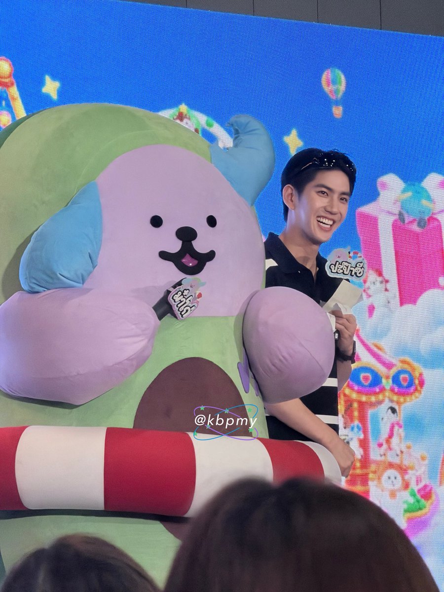 kbpmy's tweet photo. คิดถึงครอบครัวหม๋าไก่ที่สุด 🥹😭

JS CEAN LOVELYFAM
#GMMTVFANIVAL2026HappyFamilyxJS https://t.co/lDxEKH6IxY