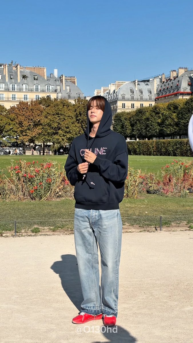 O130hd's tweet photo. 자연광 너무조타 #도훈 https://t.co/UvAkNrzv0k