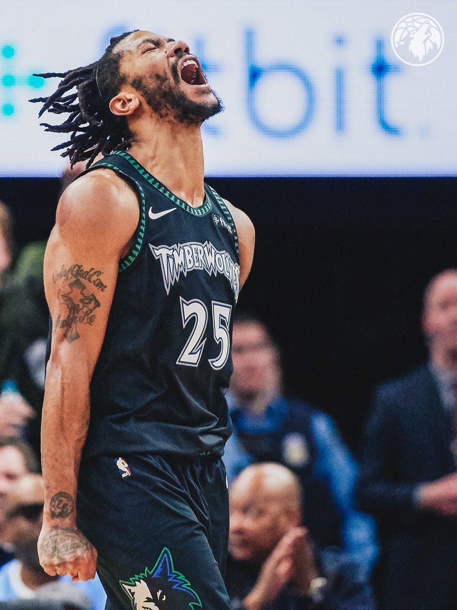 Timberwolves's tweet photo. HAPPY BIRTHDAY, D-ROSE! 🎂 https://t.co/MZlraEES3N