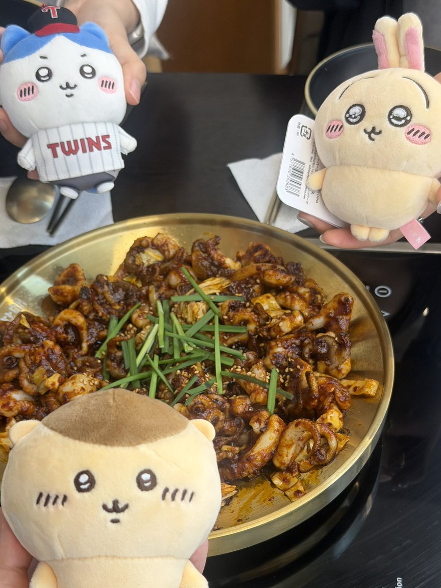 dialdialz's tweet photo. 오늘 1루 https://t.co/HwlT1rOUC4