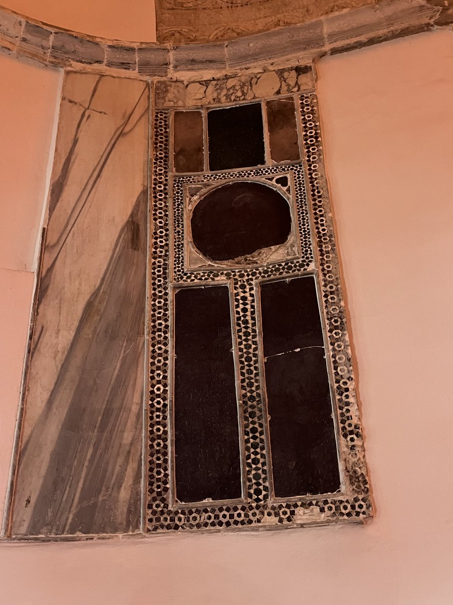 patyale's tweet photo. In #Trabzon it is #Ayasofya that gets all the attention but when Mehmed II captured city in 1461 all Byzantine churches became mosques. Panagia Christokephalos (built 914, extended C13th) became Büyük Fatih Cami. Think breakaway Byzantine emperors crowned in here. https://t.co/gZgxqdtaTj