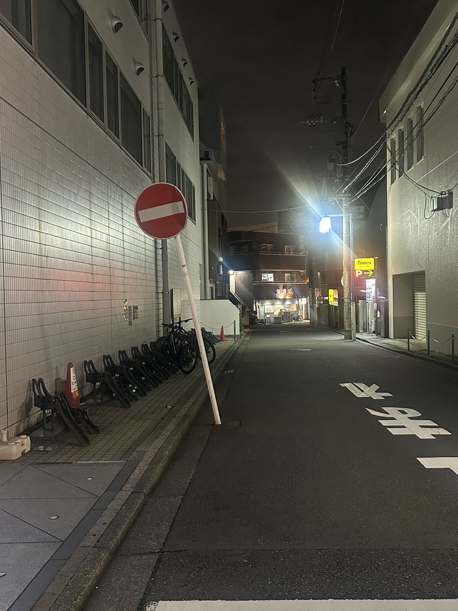 myaaaaaaaaa's tweet photo. 同じ写真撮ってる 笑
人間っていいなの角度🧸 https://t.co/e1xFs9vbTK