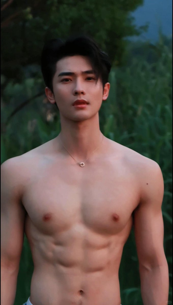 Actzoon's tweet photo. Chen Zhaoyi 🥵🫣 https://t.co/UAPHKImR0A