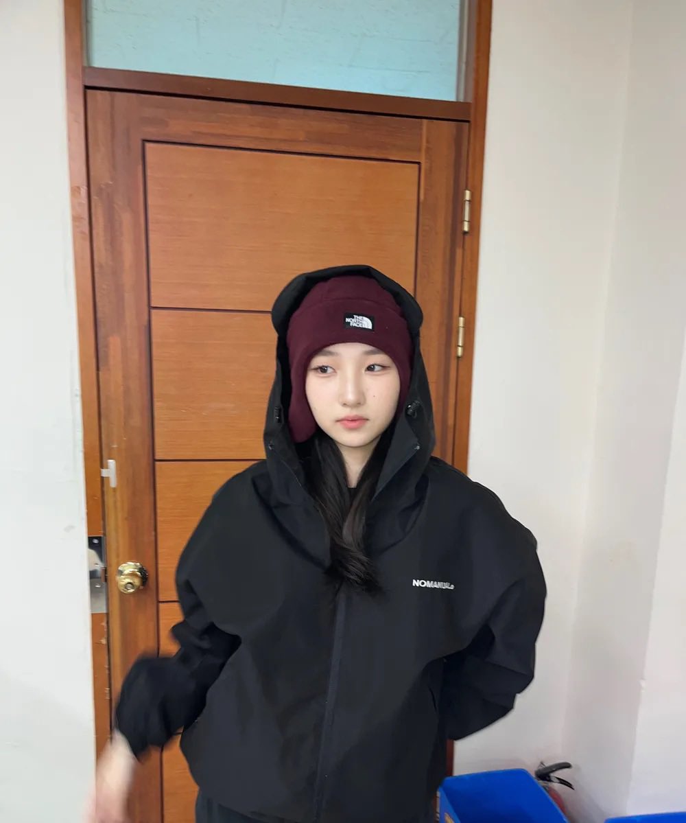Octoberstuff's tweet photo. 🥟 ´ NOMANUAL PENON WIND SHELL - BLACK
ผ้าร่มอย่างดี ไนรอลมีฮู้ดหมวก สวยเลย
สภาพ (10/10) size : อก 52 ยาว 26
price : 499 รวมส่ง
#พรีออเดอร์เกาหลี #��ล๊ะตู้เสื้อผ้า #ส่งต่อเสื้อผ้า #aeae #ส่งต่อstylist #ส่งต่อcintage #nomanual https://t.co/Zw4lKGv7T3