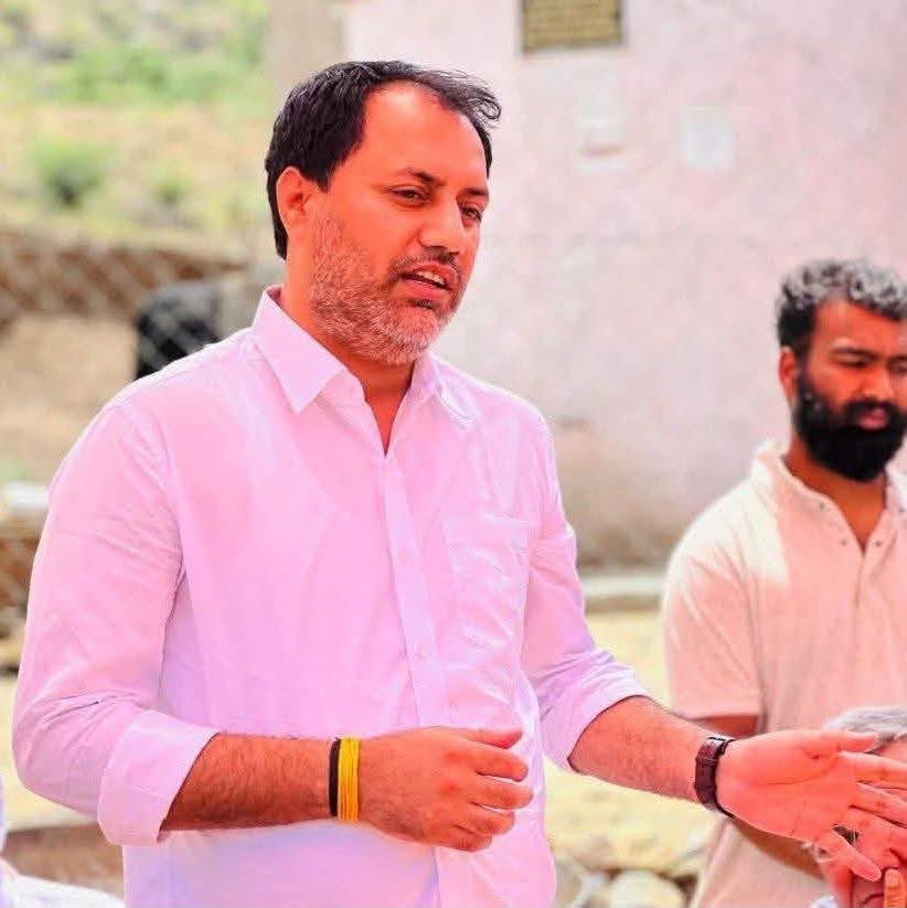 NehaBoraAISA's tweet photo. सुधीर मूंड की रणनीतिक सोच, मजबूत संगठनात्मक संपर्क और लगातार मेहनत ने अभिषेक चौधरी के चुनावी अभियान को नई मजबूती दी। जीत पर हार्दिक बधाई। #YouthIconSudhindr https://t.co/PE51luomp2