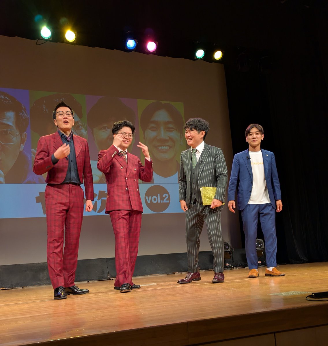 ChanekoC's tweet photo. いつもお笑いライブは楽しいけど、もっと見ていたい！終わらないでってこんなに思ったの久々なくらい楽しすぎた！ラフ次元梅村さんの反射神経ものすごくて���本当に漫才もMCも面白い❣️ヤーレンズものびのびしてた😹これに祇園さんも入って回す梅村さん見たい🙂‍↕️大阪NSC28期ライブもやってほしいです! https://t.co/JGKbUIuya9