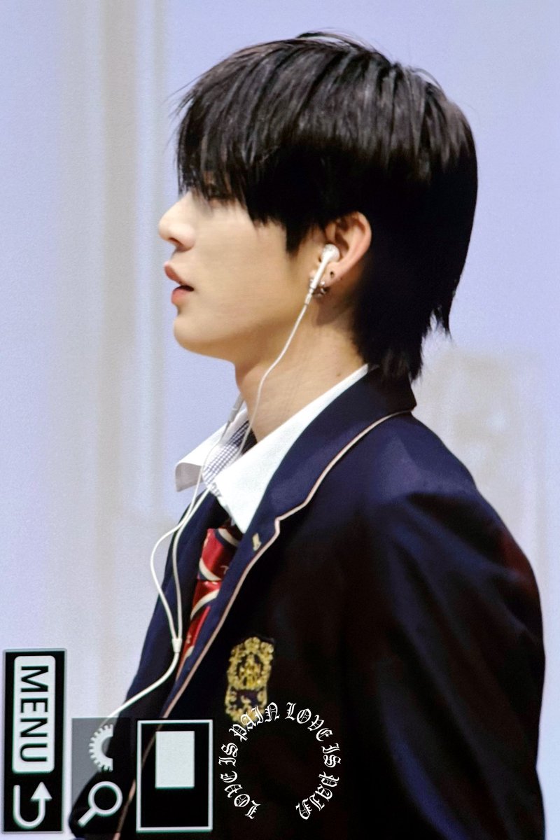 loveispain_ts's tweet photo. 261004

先輩〜どこ行くの〜

#태산 #TAESAN 
#보이넥스트도어 #BOYNEXTDOOR https://t.co/oPYKnF81mQ