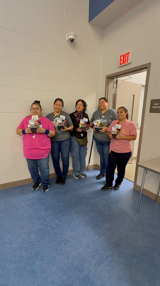 MissionPTO's tweet photo. 🧹✨ Happy Custodial Day, Mission Elementary! ✨🧹Today we want to give a special THANK YOU to our amazing custodians who work hard every day to keep our school clean, safe, and welcoming for our students, staff, and families. 💙 Happy Custodial Day! https://t.co/ti4wfmff26
