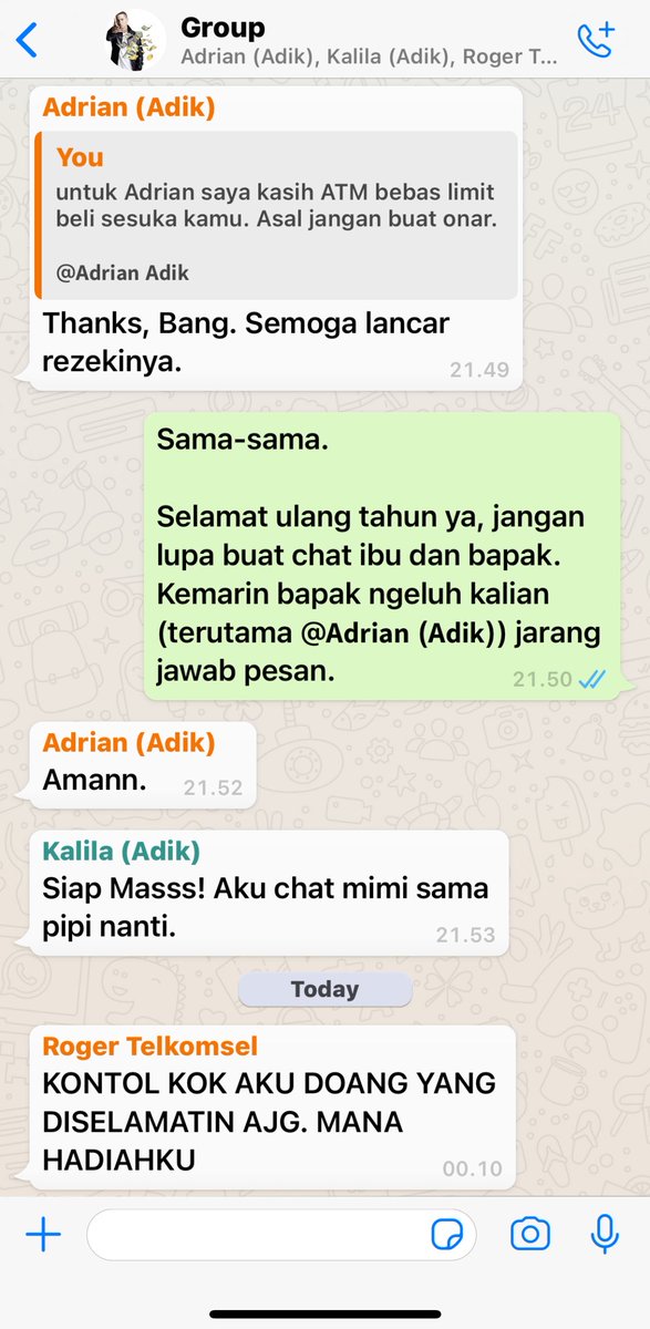 PenantiCokro's tweet photo. Selamat ulang tahun, adik-adik. https://t.co/YRBmO2qjSx