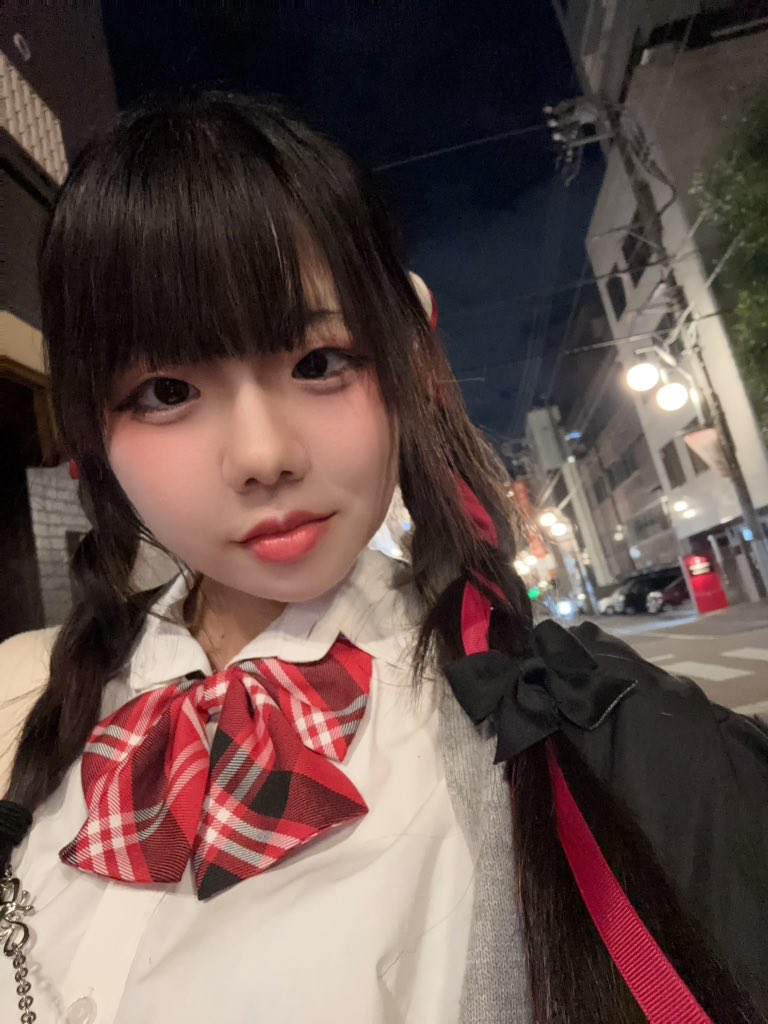 miya_addiction's tweet photo. 今日のイベントとライブ楽しかったですなー
やーちゃんは、学生服を着て深夜に出歩くことを趣味にしようかなと思いついた
#みやまる写真帳 https://t.co/9J2tmxZEQY