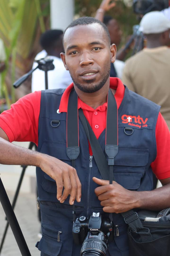 GNTV__official's tweet photo. Happy Birthday to a Chief News Editor and news anchor, Mr. @ASIIMWEDESIRE4, whose sharp eye, steady leadership, and commitment to truth inspire the entire newsroom. May the year ahead bring you life-releasing stories worth telling and moments worth cherishing.
#GNTV #gntvnews https://t.co/B2E9VLi8Ri