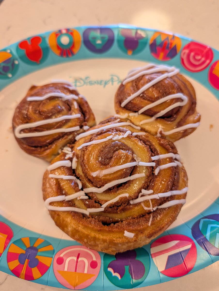 BeciMahnken's tweet photo. Gooooooood mooooorrring Disneys Boardwalk Resort!  

BTW... Food just tastes better when it's shaped like Mickey. I don't make the rules... It's Disney science.🤣

What's your favorite Mickey-shaped food at Disney? And yes, "all of them" is an acceptable answer. ❤️

#disneyworld #disneytravelpro #meitravel @WaltDisneyWorld
