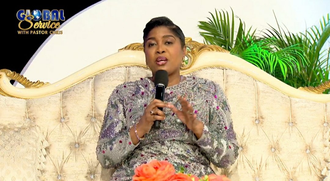 LoveworldRadio's tweet photo. HAPPENING NOW - SPECIAL SEGMENT FOR OCTOBER HEALING STREAMS‼️

The Global Communion Service With Pastor Chris. 

Stay Connected to👇

https://t.co/6PzLvyinUd

Download the Loveworld Radio App👇

https://t.co/QbkFD3O9vI…

https://t.co/z3SJeC8O23…

#GCS
#Loveworldradio https://t.co/3VQiySaihR