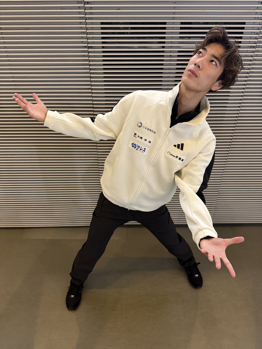 online_on_ice's tweet photo. ❄️東京選手権🗼シニア男子❄️
🥉 #三宅星南 選手🍑
美しい4回転サルコウはGOE+2.59👏
その後の3つの転倒に悔しさをにじませながらも「試合への持っていき方は悪くなかった。積み重ねる🔥」
思い入れのあるフリー🎶Unchained  Melody⛓️今回はミュージカル版で、振付は同期＆戦友 #島田高志郎 選手🤝😭

🗣️ジャンプは、いままでワンテンポ遅かったのが、いまは自分のタイミングで跳べている。
東日本•アイスダンス予選会🐴で島田選手にダメ出しされないように頑張ります

#figureskating  #FOD #フジスケ
 #全日本への道  #SenaMIYAKE
📸フリーのフィニッシュ👻
