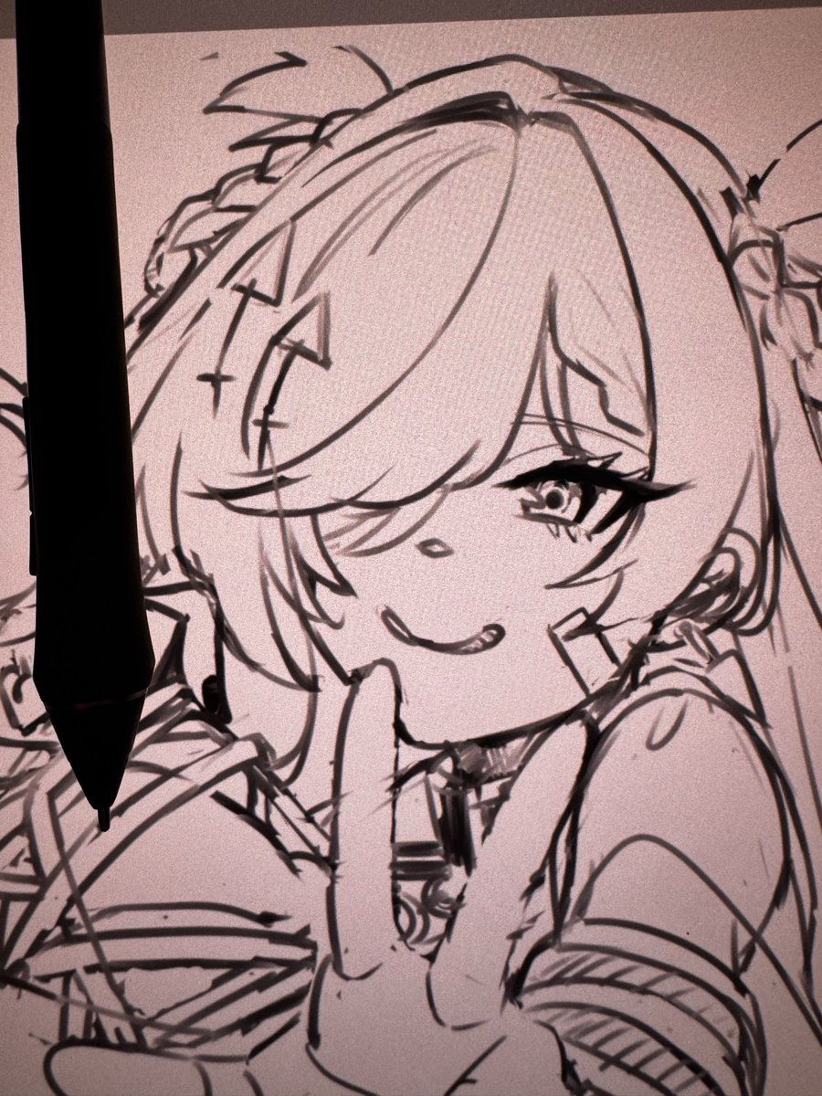 TAKAMI_K0U's tweet photo. ラフ終了。

今までキャラクターへのリスペクトが強いあまり、それに引っ張られて絵が安定してなかった気がする。
リスペクトはしつつ、自分の絵柄に寄せて描くようになってから、調子良く楽しく描けてる✌️ https://t.co/hGwptFCJkg