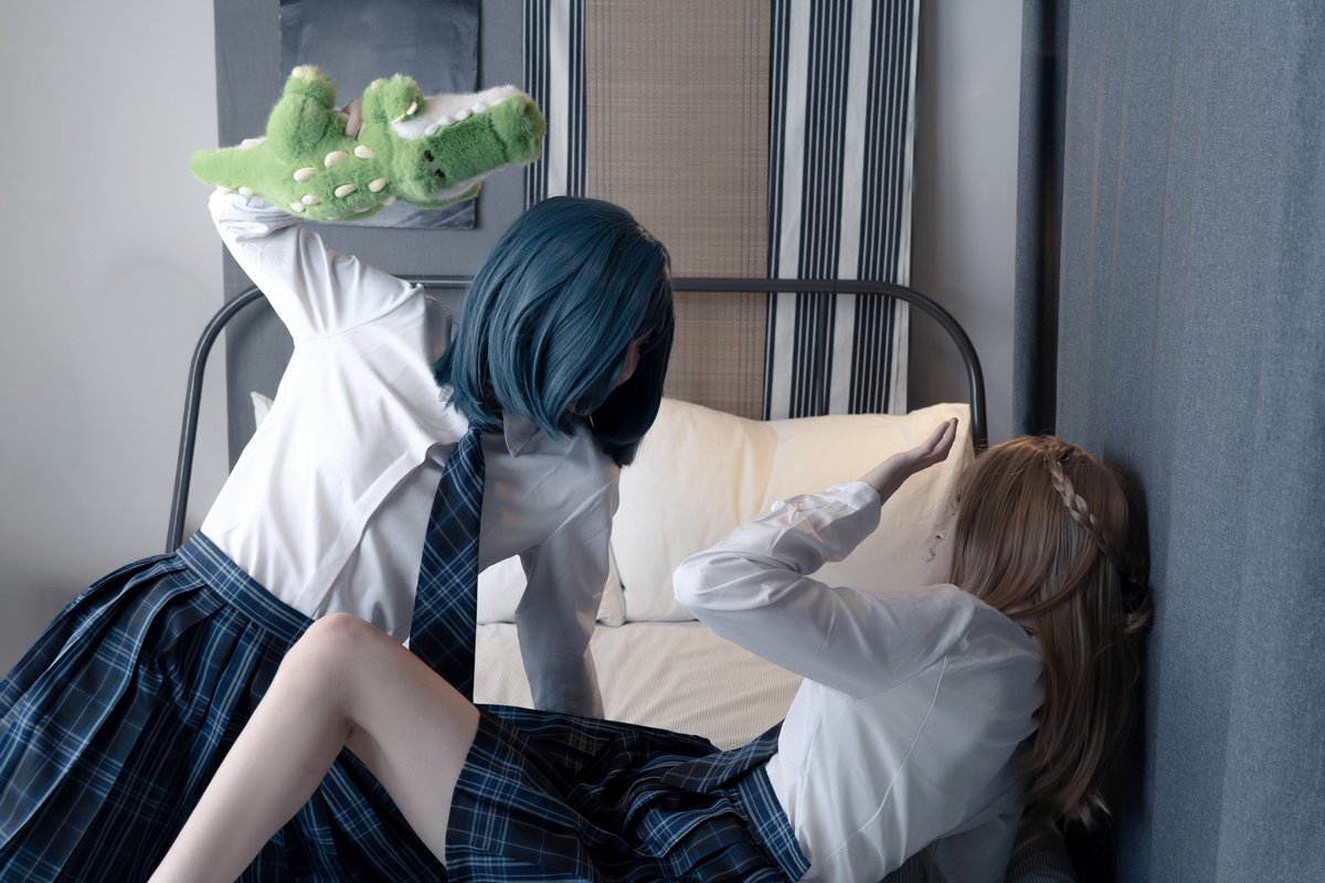 neru_lily_cos tweet picture