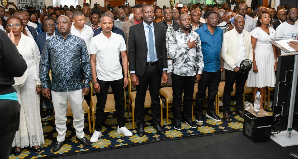 MaryK2022's tweet photo. Chama imeiva

Sifuna the presidential candidate 

Party leader

Sasa tukanyagane https://t.co/gBaKLkIlQ1