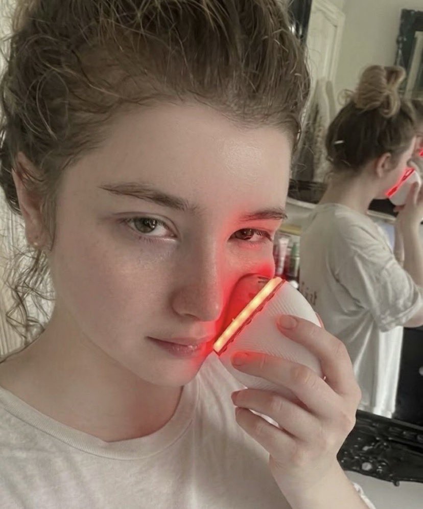 TengrinBimbo's tweet photo. Stop trying to beef me and do ur skincare https://t.co/JdWC5VaURQ