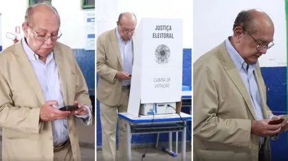MarPetrucelli's tweet photo. Mesário - Senhor, senhor... não pode levar o celular na cabine de votação. É a lei!

Gilmar Mendes - LEI? Eu sou a LEI!!! https://t.co/PQttOquabQ