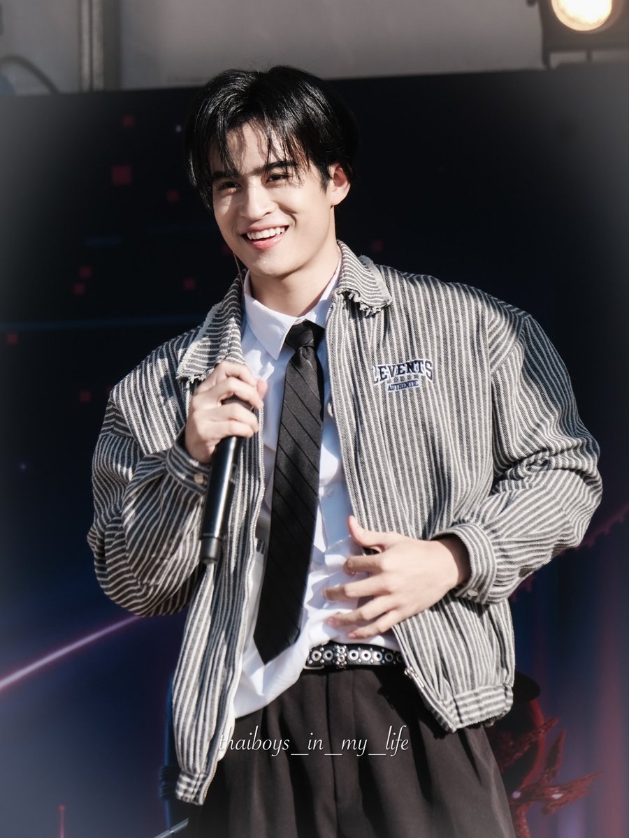 days_with_thai's tweet photo. Rak na krub☺️☺️

CLOVER AT THAI FEST PARIS 26
#CLO_VERxtoutafaitThai2026

#barcodetin @BarcodeTin https://t.co/kB0szgN3hK